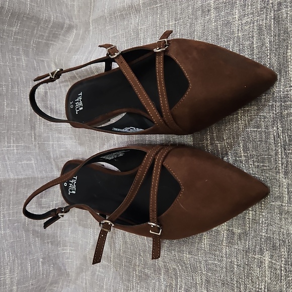 Brown Slingback Heels - Picture 2 of 7